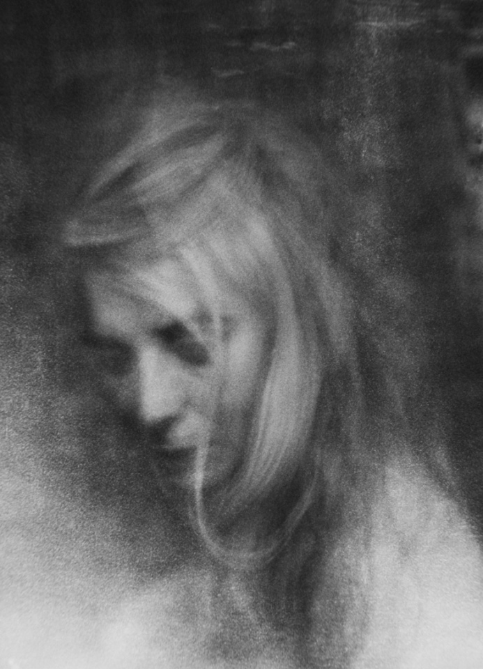 France, Paris, 2015From the series Hollow.France, Paris, 2015Issue de la série Hollow.Martin Bogren / Agence VU