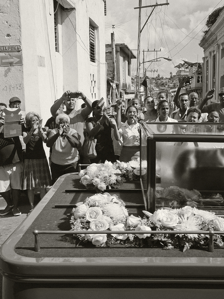 Cuba, Santiago de Cuba, 03 December 2016Fidel Castro's funeral urn in the streets of Santiago de Cuba.Cuba, Santiago de Cuba, 3 dÈcembre 2016Urne funÈraire de Fidel Castro dans les rues de Santiago de Cuba.Pierre-Elie de Pibrac / Agence VU