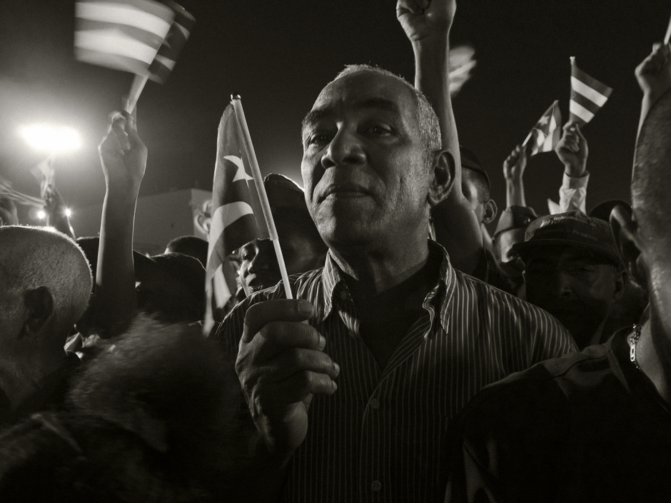 Cuba, Santiago de Cuba, 03 December 2016Former Cuban military with his flag listening to the speech of Raul Castro on the Revolution Square of Santiago de Cuba.Cuba, Santiago de Cuba, 3 dÈcembre 2016Ancien militaire cubain avec son drapeau Ècoutant le discours de Raul Castro sur Place de la RÈvolution de Santiago de Cuba.Pierre-Elie de Pibrac / Agence VU