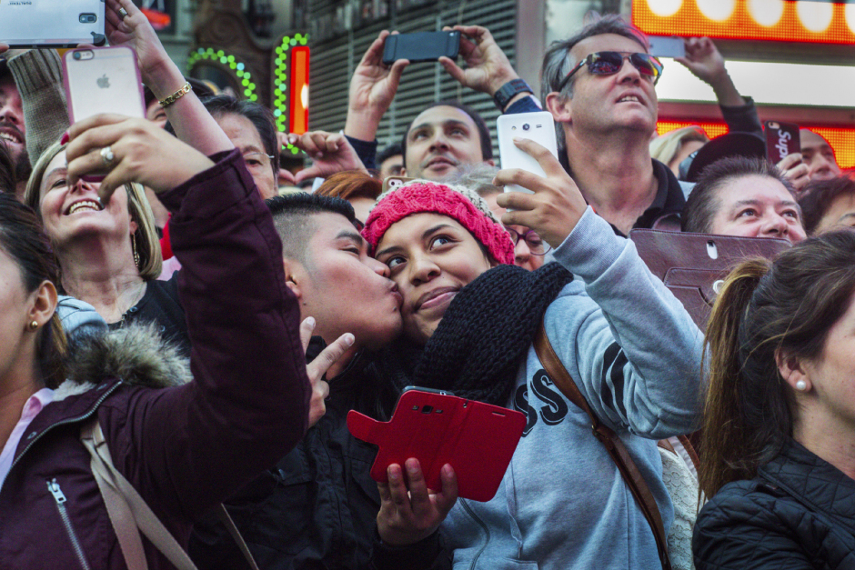USA, New York, 05 October 2015From the series "Love in Time Square".USA, New York, 05 octobre 2015Issue de la sÈrie "Love in Time Square".Jean-Christian Bourcart / Agence VU