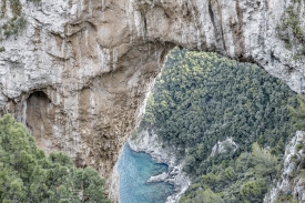 Italy, Island of Capri, May 26th 2015The Arco Naturale (natural arch).Italie, Ile de Capri, 26 mai 2015L'Arco Naturale (arche naturelle).Massimo Siragusa / Agence VU