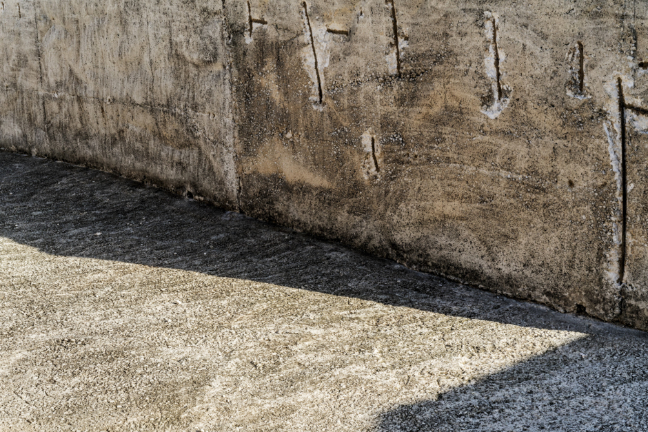 Italy, Gibellina (Trapani), 08 February 2018From the series "Il Cretto Grande".Il Cretto di Burri (Crack of Gibellina).Italie, Gibellina (Trapani), 08 fÈvrier 2018Issue de la sÈrie "Il Cretto Grande".Le Cretto de Burri (ou Cretto de Gibellina).Massimo Siragusa / Agence VU