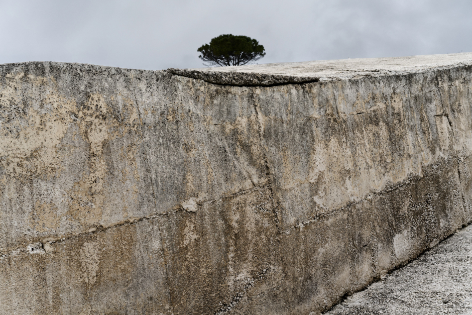 Italy, Gibellina (Trapani), 08 February 2018From the series "Il Cretto Grande".Il Cretto di Burri (Crack of Gibellina).Italie, Gibellina (Trapani), 08 fÈvrier 2018Issue de la sÈrie "Il Cretto Grande".Le Cretto de Burri (ou Cretto de Gibellina).Massimo Siragusa / Agence VU