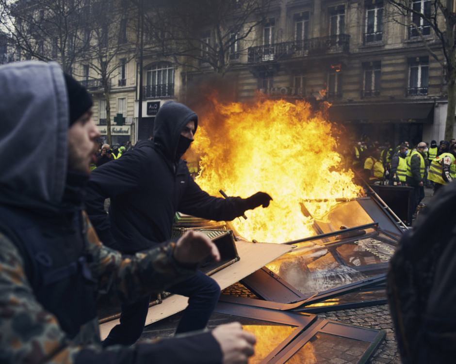 France, Paris, 8 December 2018 - "Yellow Vests" 4th Saturday of demonstration. Near the Avenue Friedland.