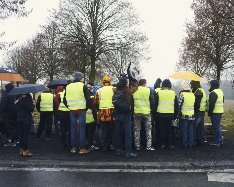 France, Albert, 1st December 2018 - Filtering blockage of the yellow vests from the roundabout at Albert's entrance to the Somme.