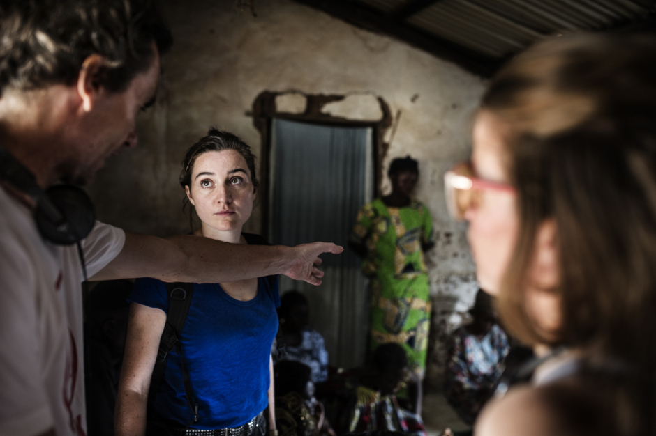 Central Africa, Bangui, 14 November 2018On the movie set of the film "Camille", by Boris Lojkine in Central Africa.Boris Lojkine (l.), director, Bojina Panayotova, co-writer and scriptwriter (r.) are giving directions to Nina Meurisse, actress (Camille Lepage) before shooting a scene in Bangui.République Centrafricaine, Bangui, 14 novembre 2018Tournage du film "Camille" de Boris Lojkine en Centrafrique.Boris Lojkine (g), réalisateur, Bojina Panayotova, co- scénariste et scripte (d) donnent des indications de mise en scène à Nina Meurisse, actrice (Camille Lepage) avant le tournage d'une scène à Bangui.Michael Zumstein / Agence VU
