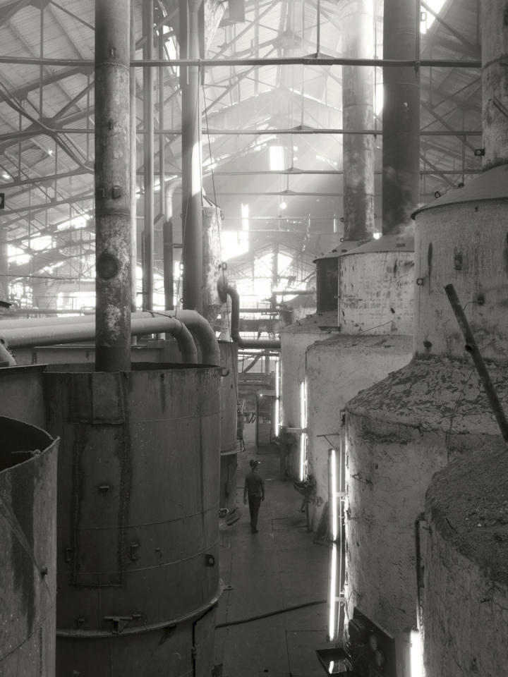 Cuba, March 1st 2017Worker in the Jatibonico factory.Cuba, 1er mars 2017Ouvrier dans l’usine de Jatibonico.Pierre-Elie de Pibrac / Agence VU