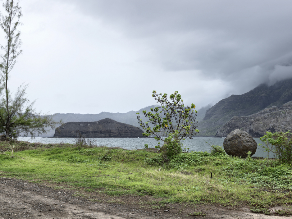 French Polynesia, Hiva Oa, 19 January 2011From the series "Second Nature".Atuona Bay.PolynÈsie FranÁaise, Hiva Oa, 19 janvier 2011Issue de la sÈrie "Second Nature".Baie d'Atuona.Guy Tillim / Agence VU