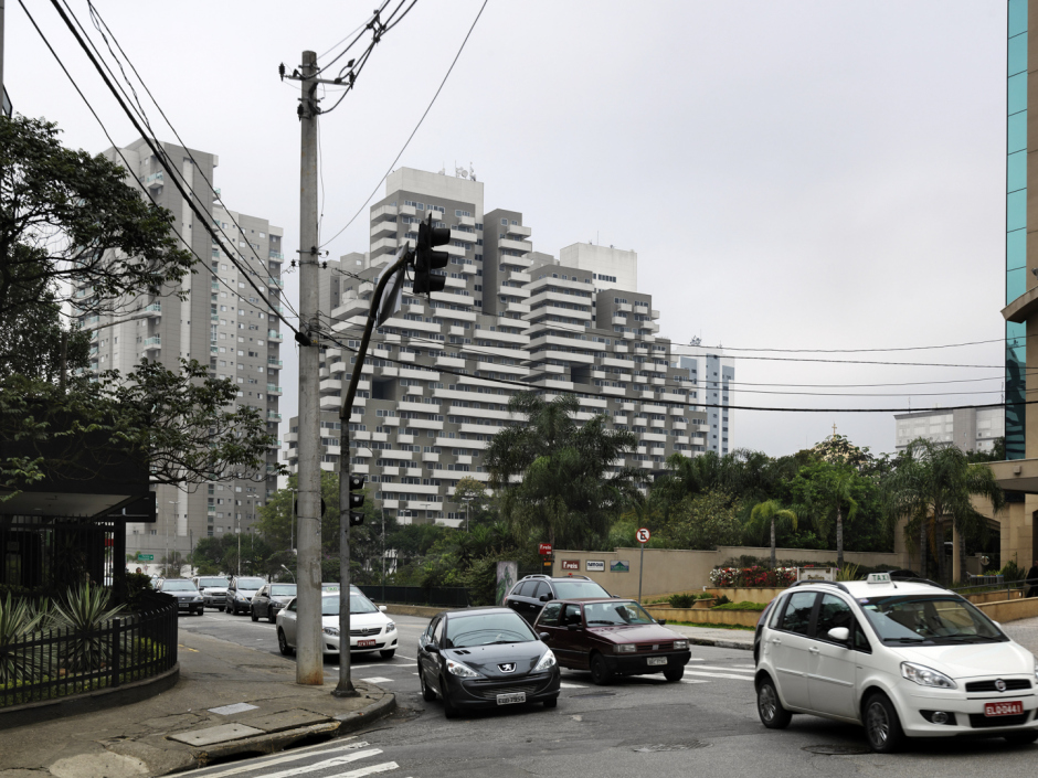 Brazil, Sao Paulo, 24 August 2011From the series "Second Nature".Rua Vergueiro.BrÈsil, Sao Paulo, 24 ao˚t 2011Issue de la sÈrie " Second Nature".Rue Vergueiro.Guy Tillim / Agence VU