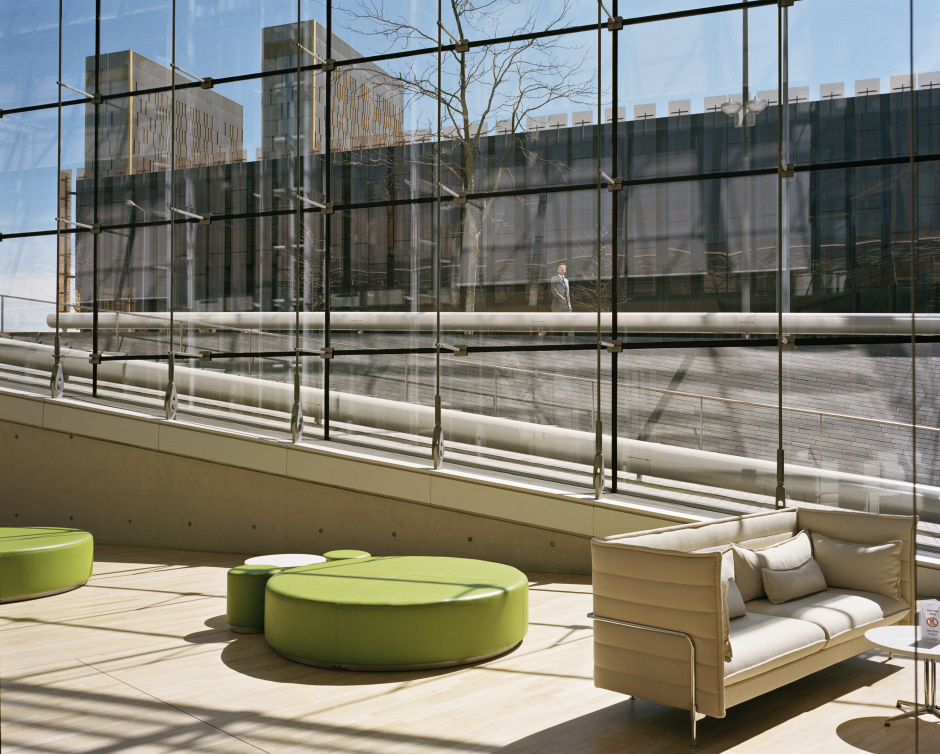 Luxembourg, Kirchberg, April 31, 2016 European Investment Bank, EKI building, Atrium. Konrad Adenauer boulevard. Luxembourg, Kirchberg, 31 avril 2016 Banque Européenne d'Investissement, Batiment EKI, Atrium. Boulevard Konrad Adenauer. Yvon Lambert / Agence VU